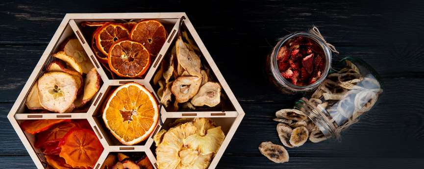 The benefits of eating dried fruits... and why you should be careful to eat them in Ramadan